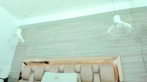 Snapshot of maddy_cartter chatting on 10-18-25, 11:33 maddy cartter online show from 10-18-25, 11:33