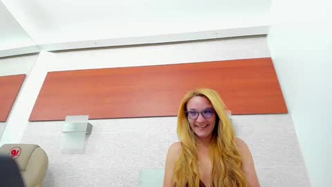 Snapshot of maddy_cartter chatting on 11-04-25, 11:31 maddy cartter online show from 11-04-25, 11:31