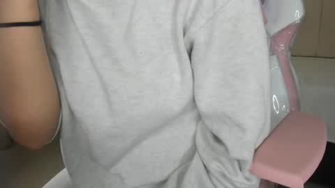 Maddy online show from 10-30-25, 03:52