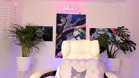 maddy_uwu online show from 12-23-24, 02:02