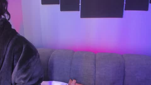 Maddy  online show from 01-24-25, 02:39