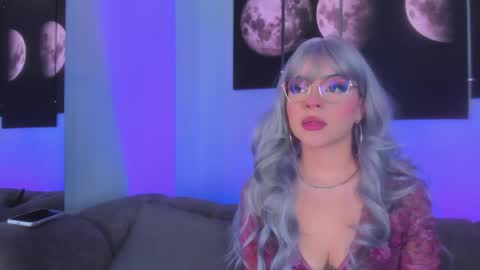 Maddy  online show from 04-17-26, 12:30