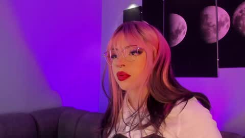 Maddy  online show from 05-01-26, 11:37