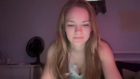 maddybabyy online show from 11-18-25, 08:13
