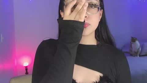   Please followme and rate me your thumbs up online show from 12-19-25, 10:28