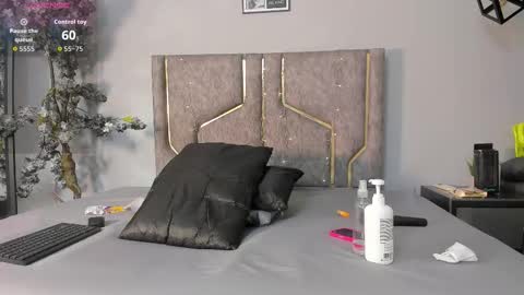 maddyjohnsonn online show from 01-17-26, 03:44