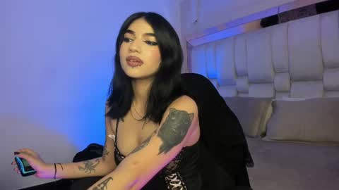  BELLA  online show from 06-12-26, 07:35