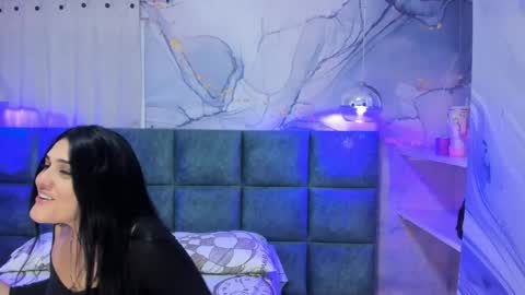 Snapshot of maddysexx_ chatting on 04-23-26, 11:42 Maddy online show from 04-23-26, 11:42