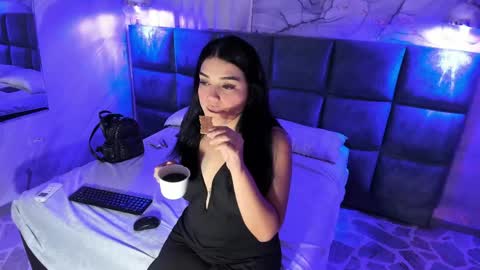 Snapshot of maddysexx_ chatting on 05-09-26, 11:37 Maddy online show from 05-09-26, 11:37