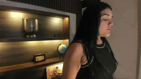 Snapshot of maddysexx_ chatting on 05-15-26, 10:22 Maddy online show from 05-15-26, 10:22