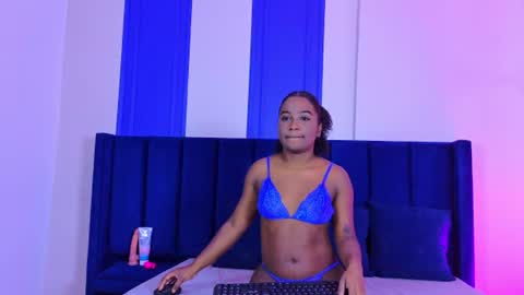 Snapshot of maddysonsweet chatting on 07-10-26, 07:49 maddysonsweet online show from 07-10-26, 07:49