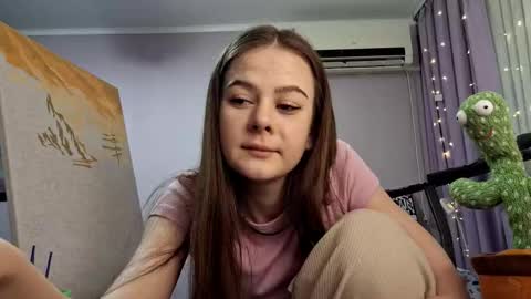 Snapshot of madeleinefiscal chatting on 02-20-26, 05:13 Kate online show from 02-20-26, 05:13