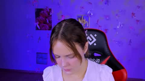 Madeline online show from 11-18-25, 08:35