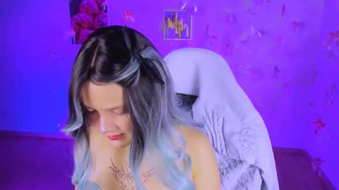 Madeline online show from 11-27-25, 08:16