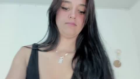 Snapshot of madeline_jhones chatting on 07-01-26, 11:37 Madeline online show from 07-01-26, 11:37