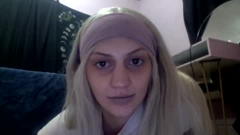 madeline online show from 11-01-25, 05:20