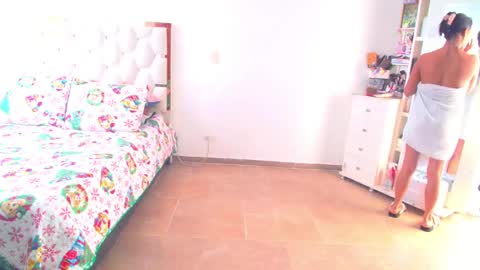 madelyn roses online show from 12-04-24, 04:16