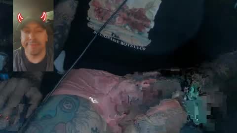 Snapshot of madeyoulook818 chatting on 02-28-25, 12:42 madeyoulook818 online show from 02-28-25, 12:42