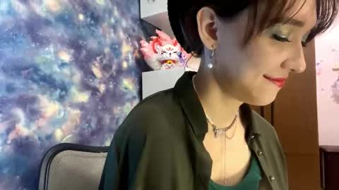 Snapshot of madgeflewelling chatting on 11-07-25, 12:49 madgeflewelling online show from 11-07-25, 12:49