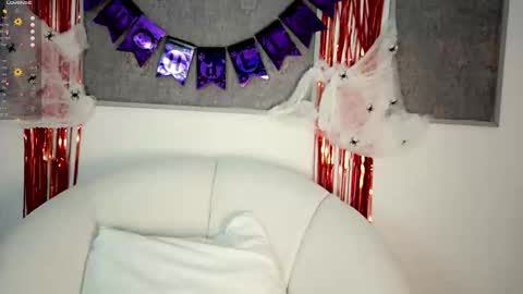 Madison Smith online show from 10-17-25, 02:30