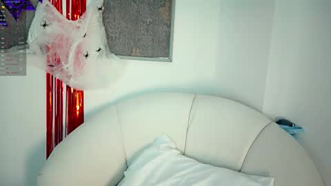 Madison Smith online show from 10-20-25, 12:27