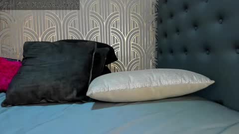   online show from 01-03-25, 02:43