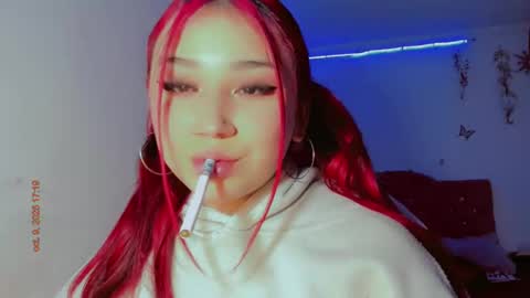 Snapshot of madison_x17 chatting on 10-09-25, 10:19 madso x17 online show from 10-09-25, 10:19