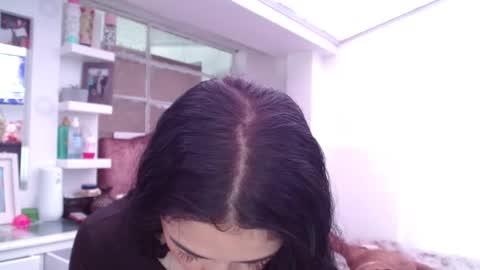 Madison Cambel online show from 10-11-25, 04:05