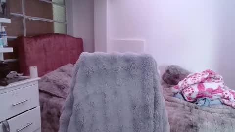 Madison Cambel online show from 11-05-25, 01:22