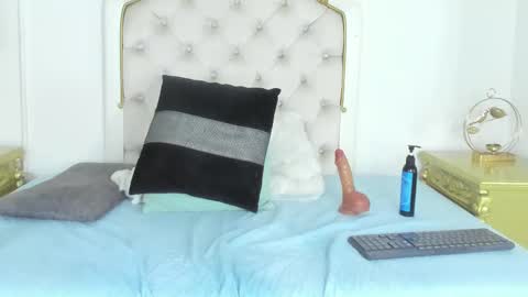 madisongomez16 online show from 03-09-25, 06:50