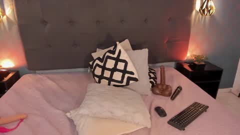 Madison Smith online show from 12-31-24, 04:06
