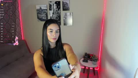 Snapshot of madisson_ryan chatting on 01-23-25, 06:03 help me reach 5000 followers 3 online show from 01-23-25, 06:03