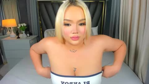 Snapshot of madissonmorgan chatting on 10-04-25, 03:48 madissonmorgan online show from 10-04-25, 03:48