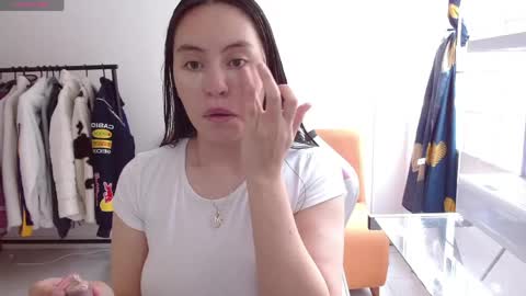 Snapshot of madissonn__ chatting on 06-03-26, 07:08 MADY online show from 06-03-26, 07:08