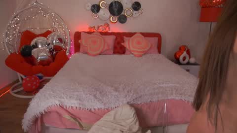 Snapshot of madissonsoft chatting on 02-25-25, 02:22 madissonsoft online show from 02-25-25, 02:22