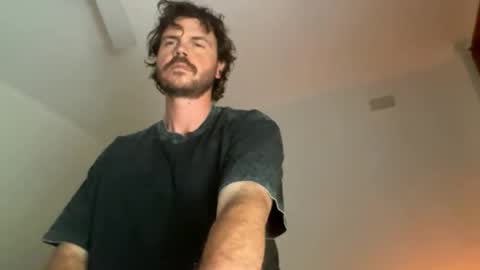 Snapshot of madjiik chatting on 10-20-25, 05:19 madjiik online show from 10-20-25, 05:19
