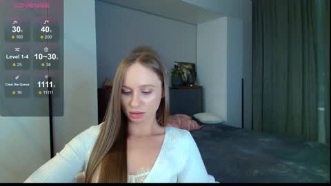 Snapshot of madlen_new chatting on 10-11-25, 02:15 Madlen online show from 10-11-25, 02:15