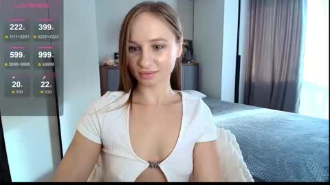 Snapshot of madlen_new chatting on 10-30-25, 05:09 Madlen online show from 10-30-25, 05:09