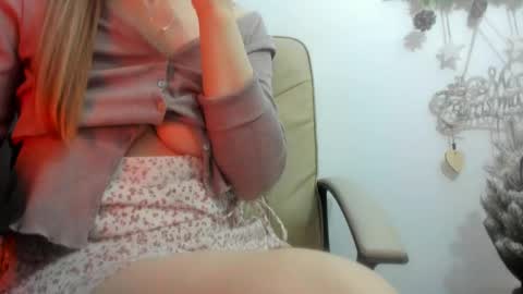 Mara online show from 12-26-24, 06:12