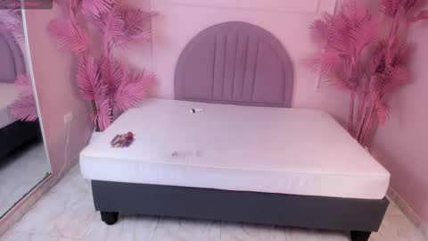 madyscarlett online show from 10-17-25, 11:57