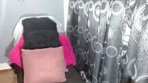 Snapshot of madysonthaylor chatting on 04-09-26, 11:15 Mady online show from 04-09-26, 11:15