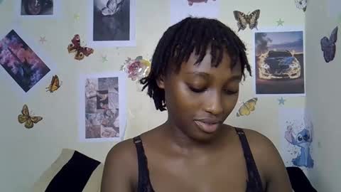 Maee online show from 01-17-26, 03:50