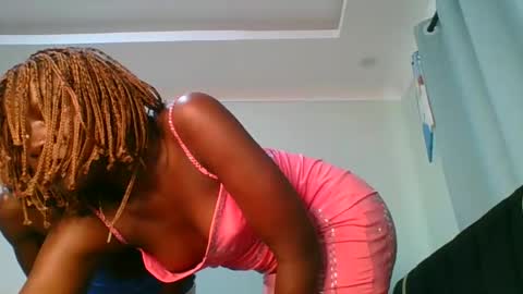 Snapshot of maelys_ta chatting on 06-19-26, 07:01 maelys_ta online show from 06-19-26, 07:01