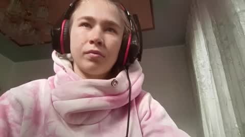 Snapshot of maeporrazzo chatting on 02-15-26, 07:49 LIYA online show from 02-15-26, 07:49