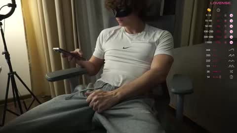 Snapshot of maestro3369 chatting on 11-08-25, 09:02 Mike XMaestro 3369 online show from 11-08-25, 09:02