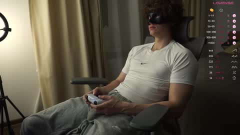 Snapshot of maestro3369 chatting on 11-11-25, 09:59 Mike XMaestro 3369 online show from 11-11-25, 09:59