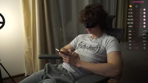 Snapshot of maestro3369 chatting on 11-18-25, 03:05 Mike XMaestro 3369 online show from 11-18-25, 03:05