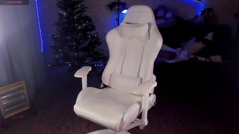 Maevee online show from 01-15-25, 11:00