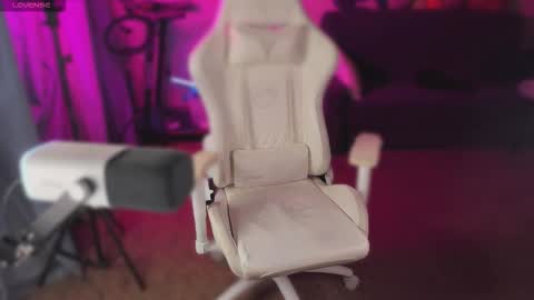 Maevee online show from 09-21-25, 09:11