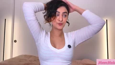 Meaves online show from 02-24-26, 03:54